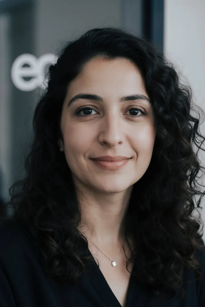 Portrait of Dr. Beatriz Campos, AI Super Mentor