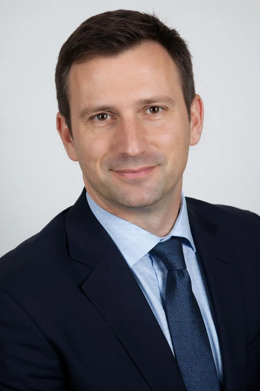 Portrait of Prof. Dr. Alexander Novikov