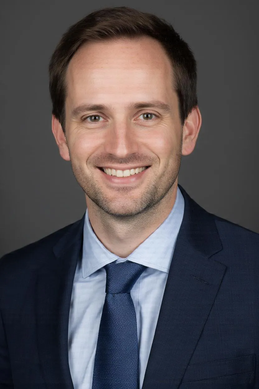 Portrait of Prof. Dr. Ethan MacDonald, AI Super Professor