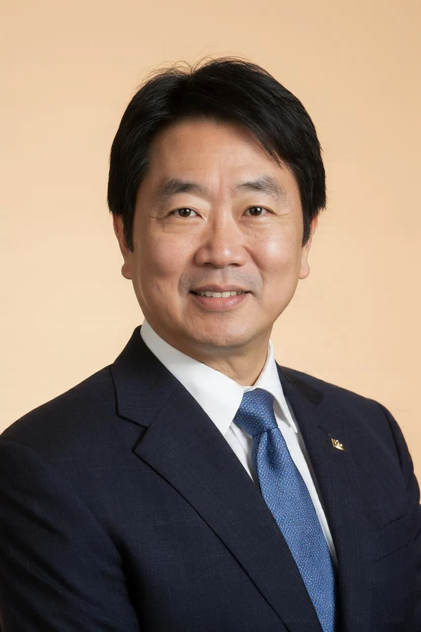 Portrait of Prof. Dr. Hiroto Yokoyama, AI Super Professor