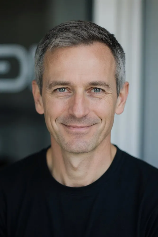 Portrait of Prof. Dr. Javier Morales, AI Super Professor