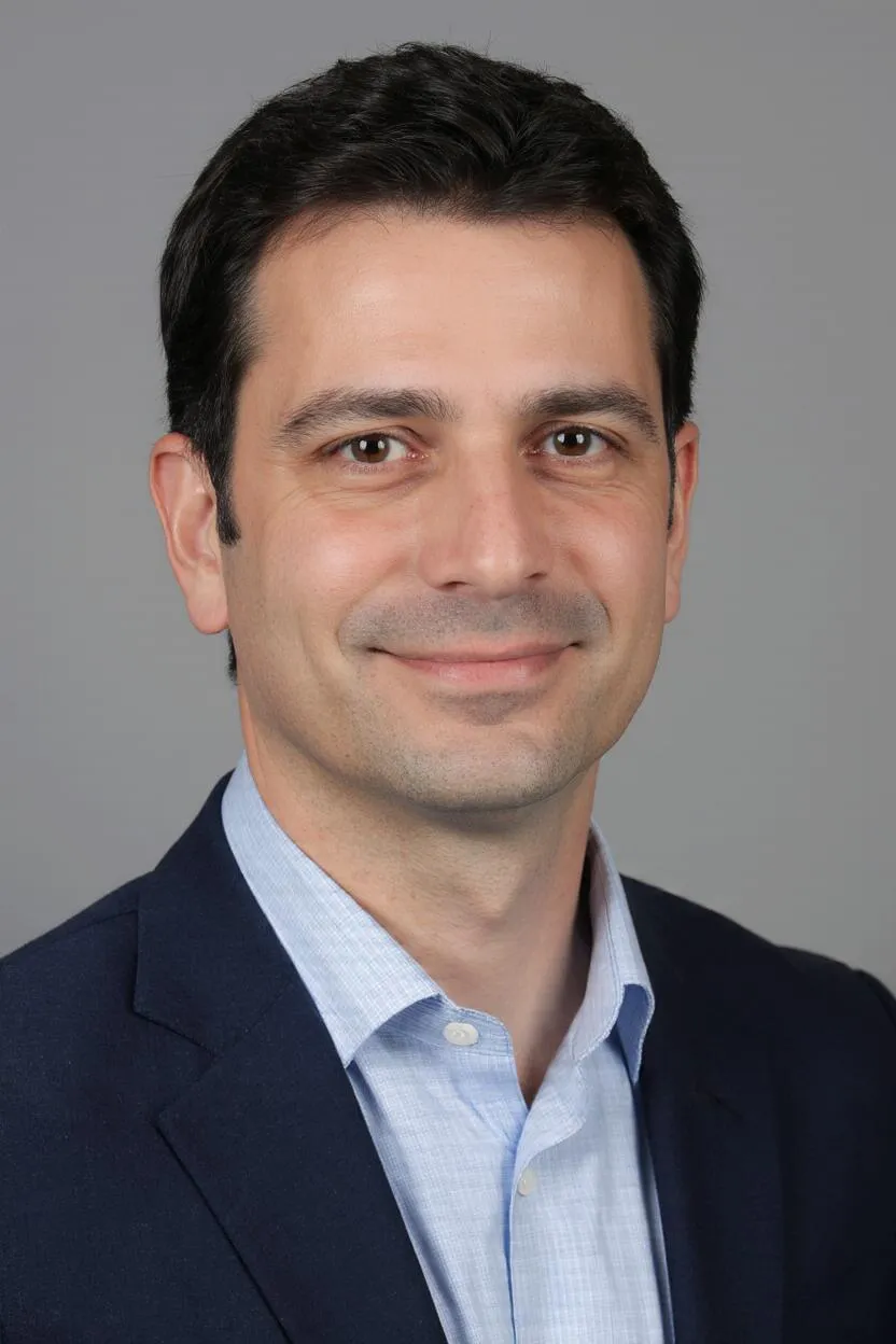 Portrait of Prof. Dr. Leandro Gomez, AI Super Professor
