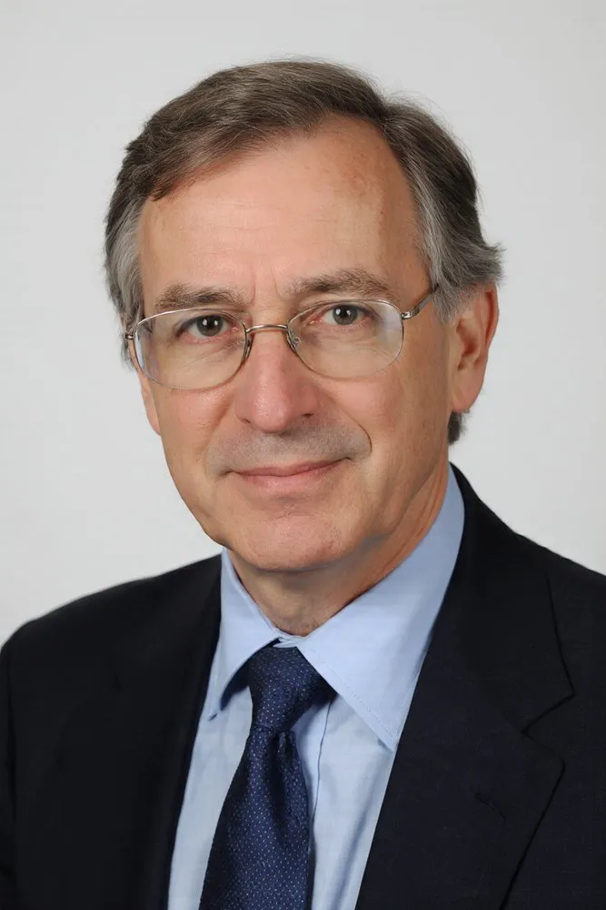 Portrait of Prof. Dr. Matteo De Luca, AI Super Professor